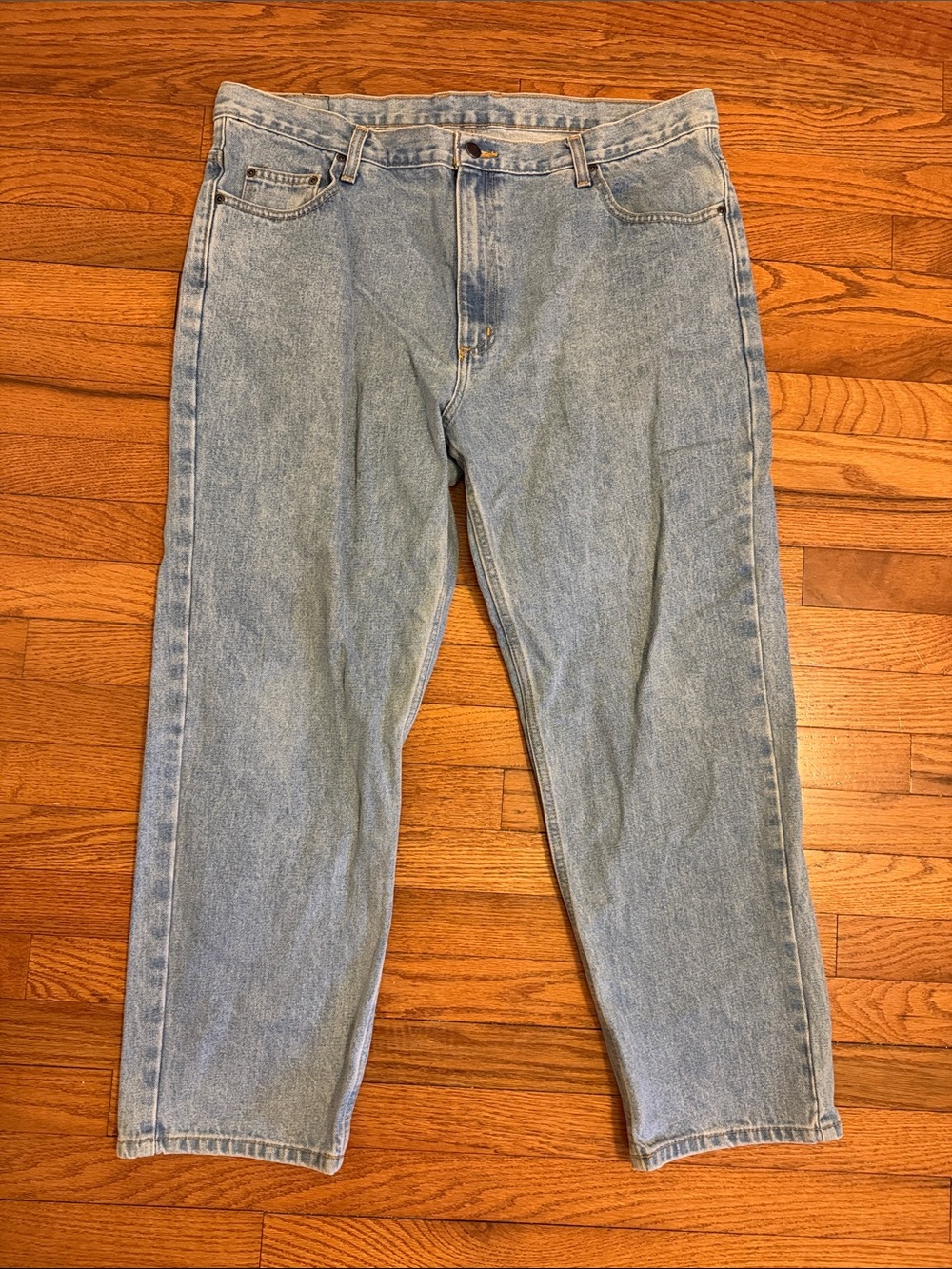Relaxed Light Blue Men's Jeans — Classic Comfortable Denim